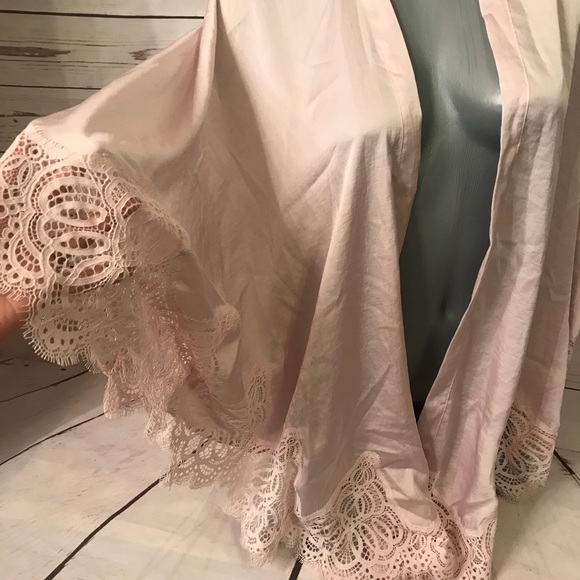 Victoria's Secret Other - Victoria Secret Kimono
